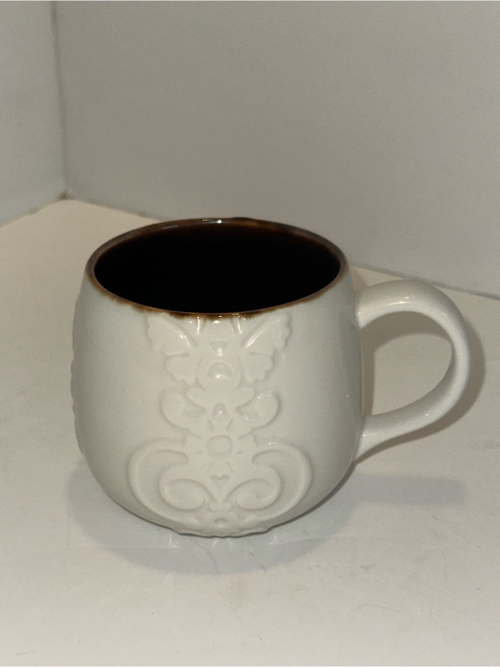 Starbucks 2013 Casi Cielo White Embossed Floral Mug (Retired)